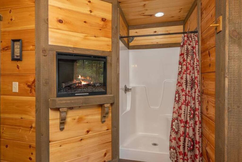 The Appalachian - Your Pigeon Forge Dream Cabin 塞维尔维尔 外观 照片