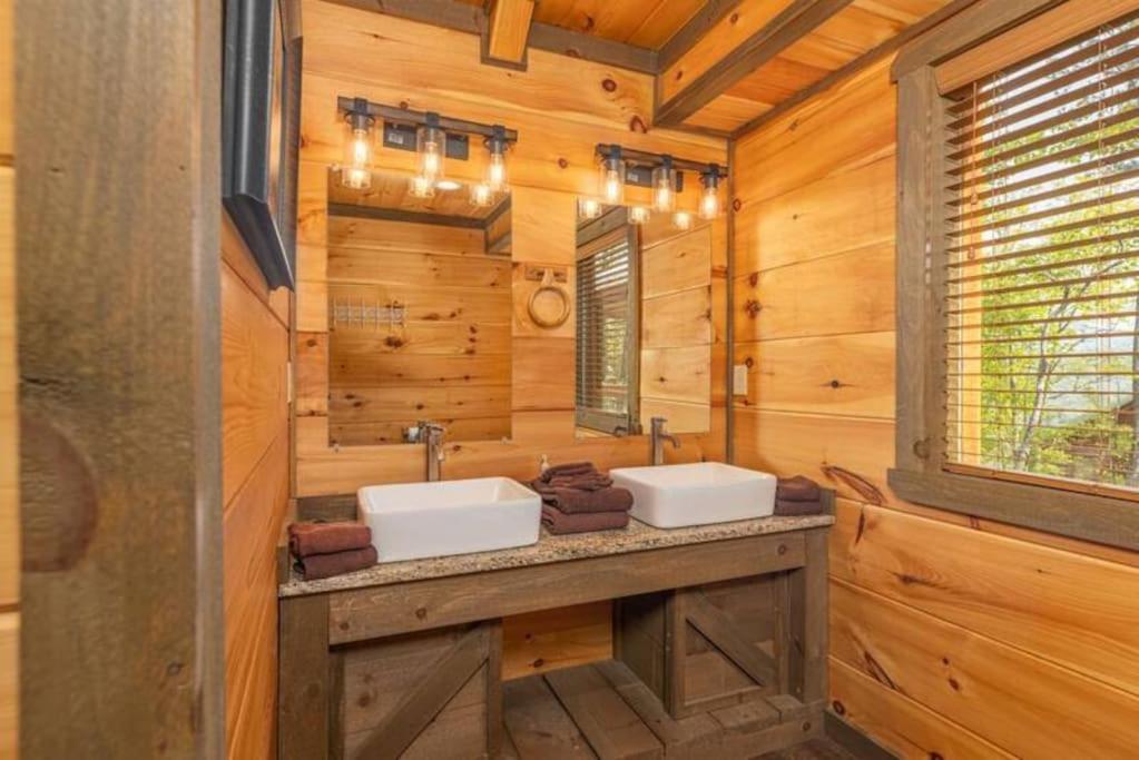 The Appalachian - Your Pigeon Forge Dream Cabin 塞维尔维尔 外观 照片