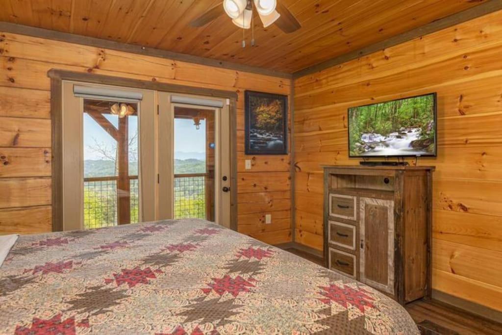 The Appalachian - Your Pigeon Forge Dream Cabin 塞维尔维尔 外观 照片